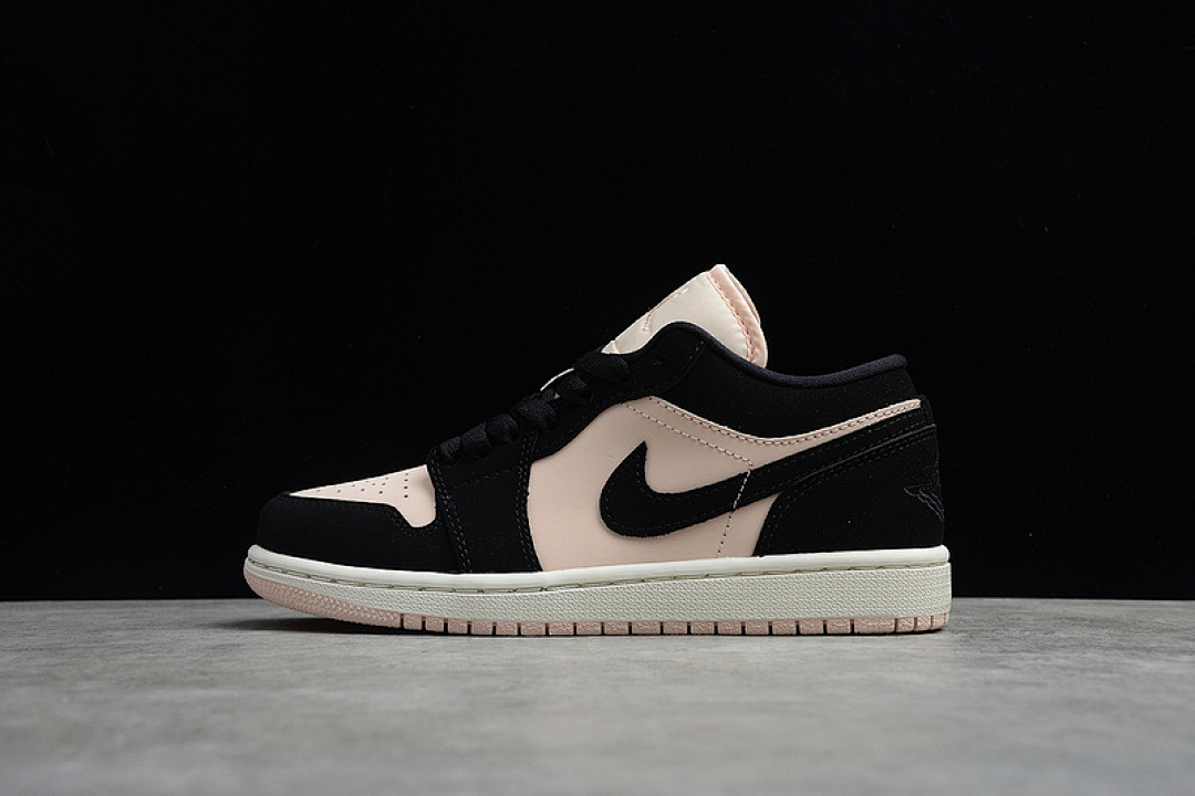 Jordan CJ AIR Jordan 1 LOW BLACK GUAVA ICE BLACK/GUAVA ICE/SAIL · DC0774-003, photo 1