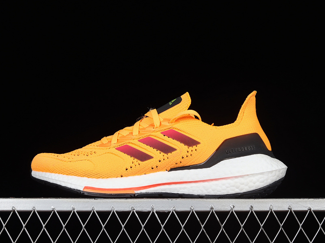 Unbranded [GX8038]-[ULTRABOOST 22 HEAT.RDY SHOES CORE BLACK/ORANGE/CRYSTAL WHITE]-[MAN:39-46], photo 1