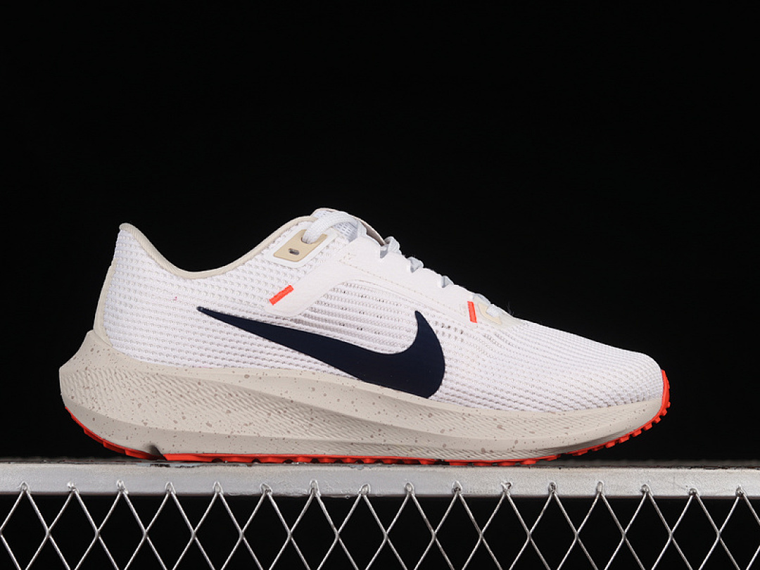 Nike [DV7480-100]-[AIR ZOOM PEGASUS 40 WIDE WHITE OBSIDIAN WHITE/LIGHT]-[WOMAN:36-39]-[MAN:40-46] - Image 9