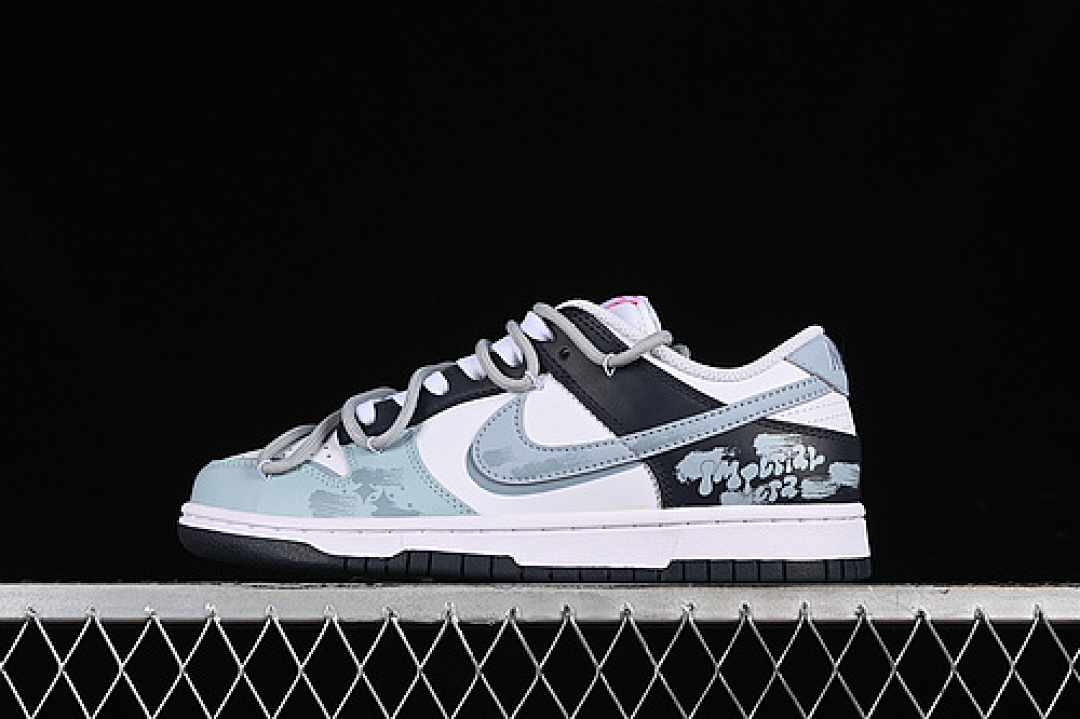 Unbranded [FB9109-401]-[DUNK LOW SB RETR WHITE/BLACK/BLUE/PINK]-[WOMAN:35.5-39]-[MAN:40-46], photo 1