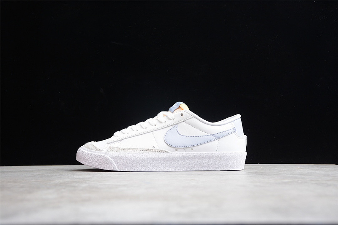 Unbranded [DC4769-103]-[BLAZER LOW 77 WHITE/WHITE/WHITE/GHOST]-[WOMAN:35.5-39], photo 1