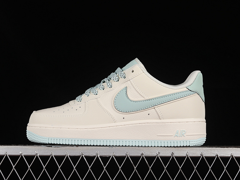 Nike Nike AIR FORCE 1 07 LOW BEIGE/BLUE · GL6835-011, photo 1