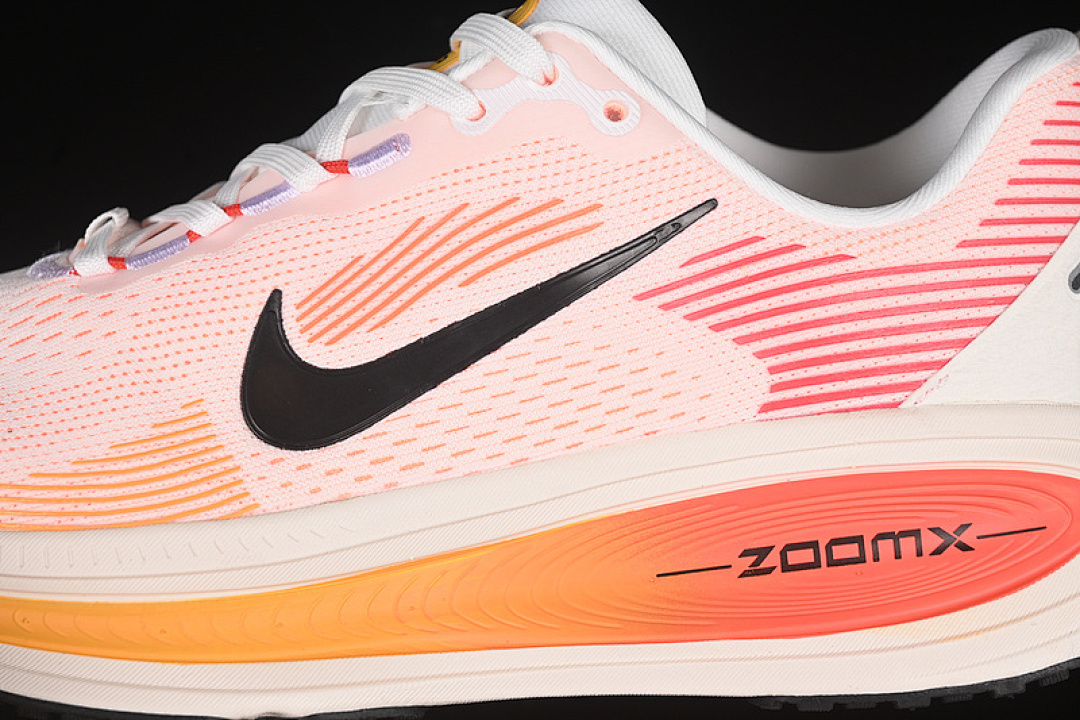 Nike [HM6804-100]-[AIR ZOOM VOMERO 18 SAIL/BRIGHT CRIMSON/LASER ORANGE/BLACK]-[UNISEX:36-45] - Image 8