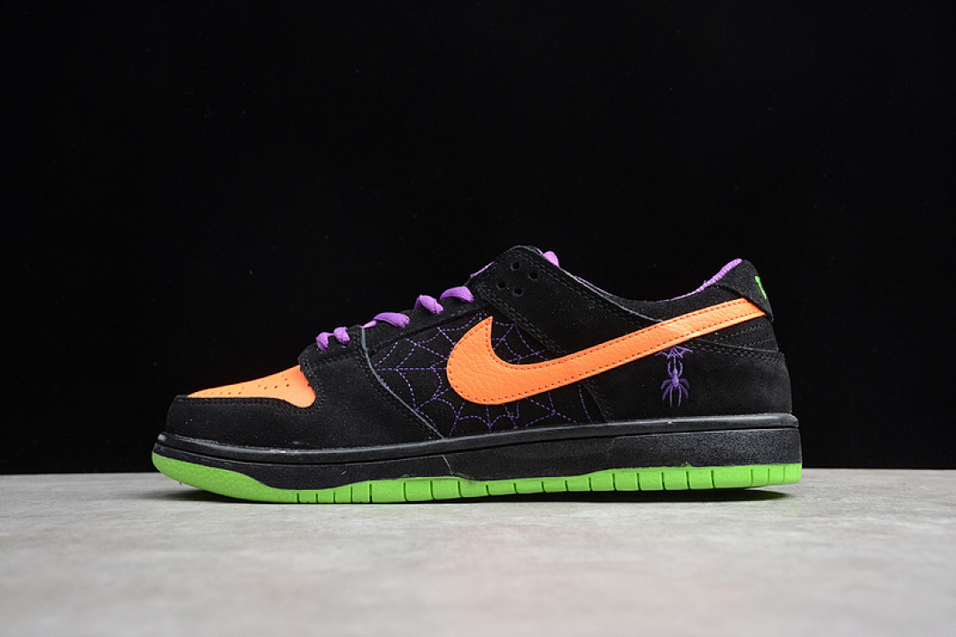 Purple [BQ6817-006]-[SB DUNK LOW NIGHT OF MISCHIEF BLACK/ORANGE/COURT PURPLE]-[UNISEX:36-45], photo 1