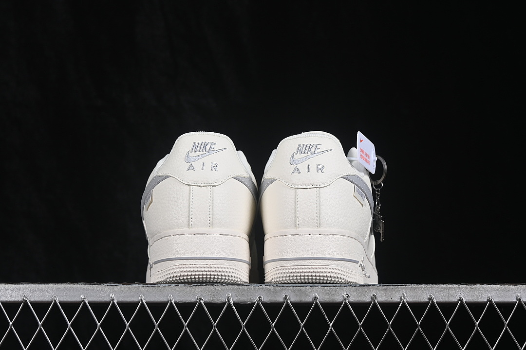 Nike [DN9688-143]-[AIR FORCE 1 07 LOW CASUAL SNEAKERS LIGHT GRAY/WHITE]-[WOMAN:36-39]-[MAN:40-45] - Image 13