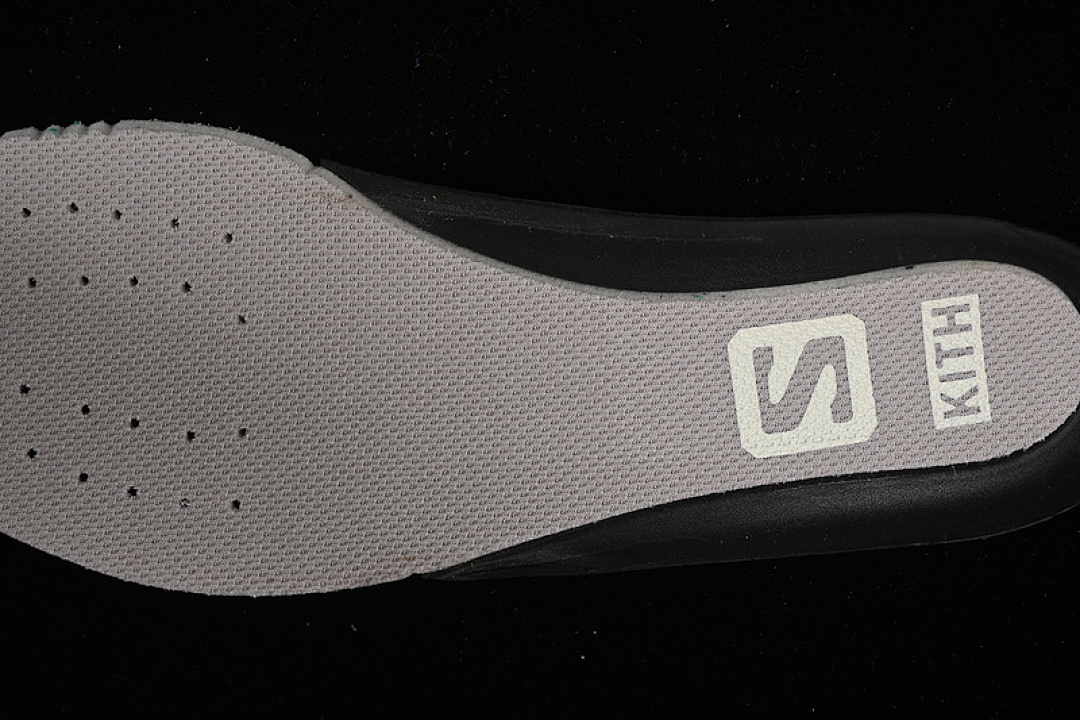 On Running [472066-22]-[XT 6 GTX OUTDOOR RECREATION GREY VIOLET/DARK PINK]-[WOMAN:36-39]-[MAN:40-46] - Image 3