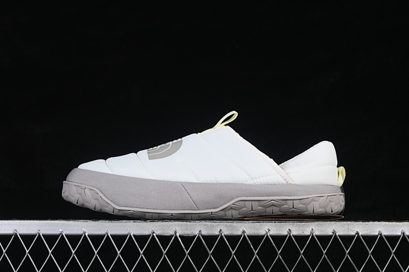 THE NORTH M NUPTSE MULE WHITE/GREY · NFOA5G2B7UR-090, photo 1