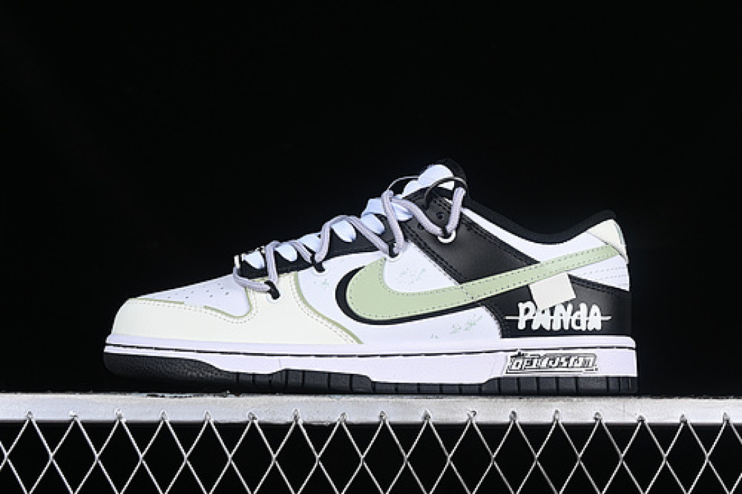 Unbranded [DD1503-101]-[DUNK LOW SB BLACK/WHITE/YELLOW]-[WOMAN:36-39]-[MAN:40-46], photo 1