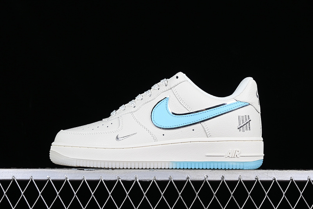 Nike Nike AIR FORCE 1 07 LOW WHITE/BLUE/SILVER · BS9055-736, photo 1