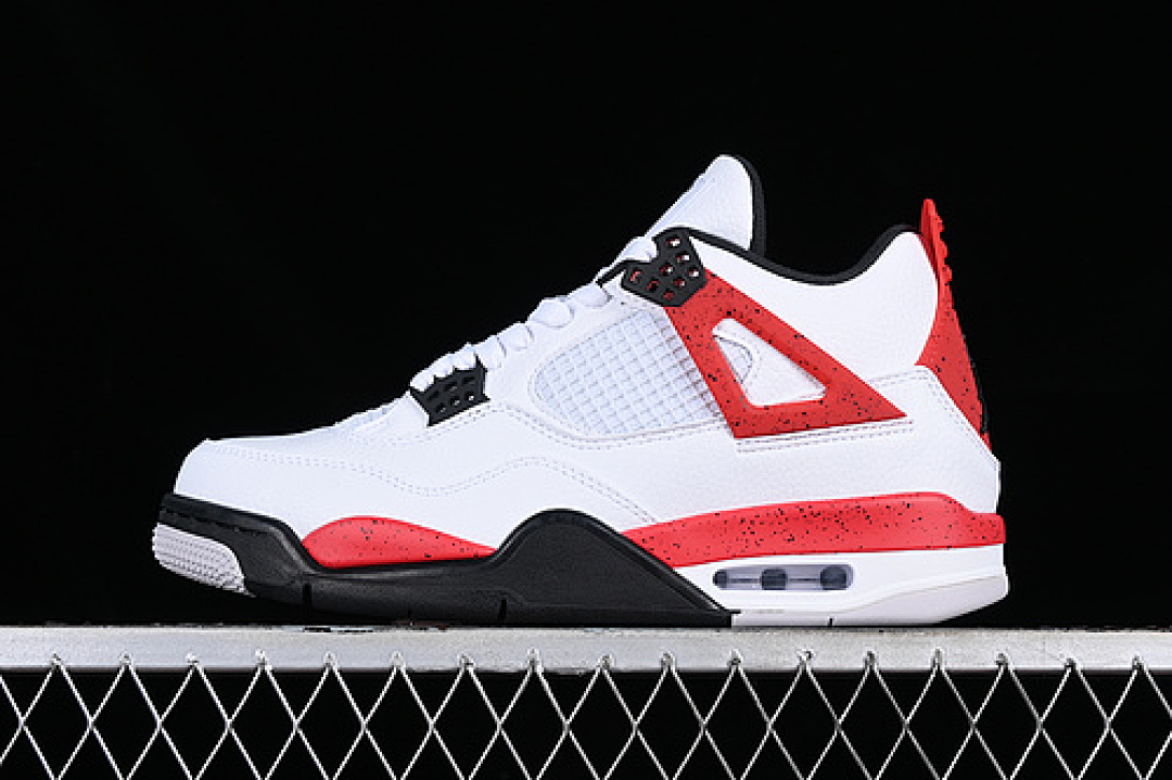 Jordan AIR Jordan 4 RED CEMENT/WHITE/BLACK · DH6927-161, photo 1