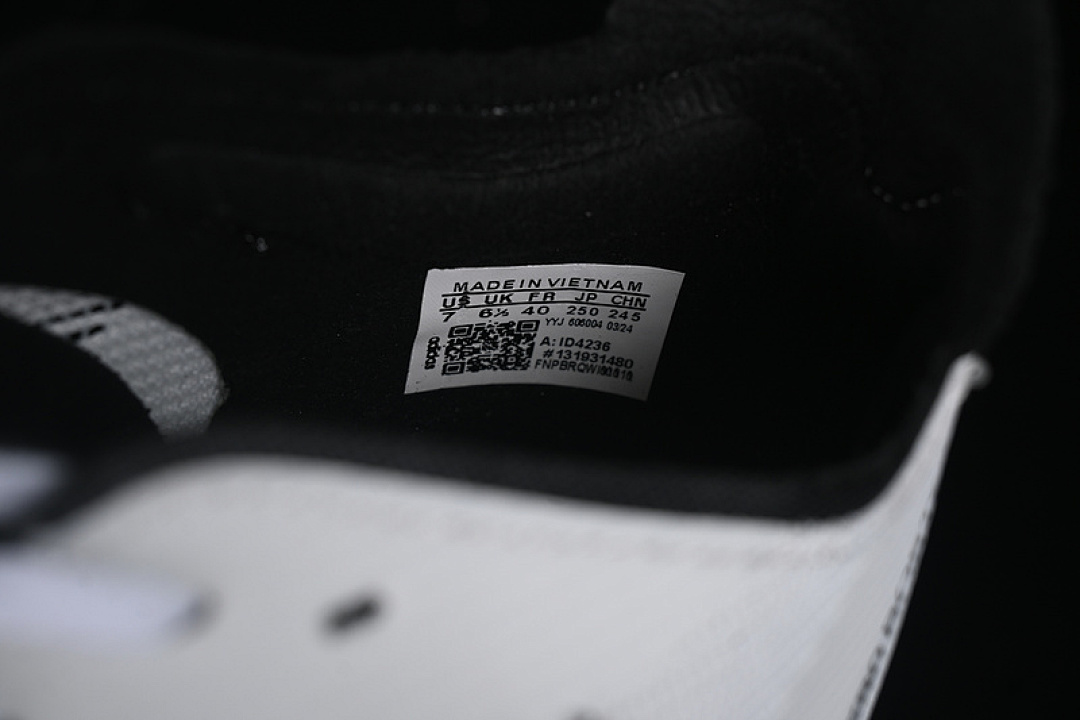 On Running [ID4236]-[ADIZERO BOSTON 12 M WHITE/BLACK]-[WOMAN:36-39]-[MAN:40-45] - Image 6