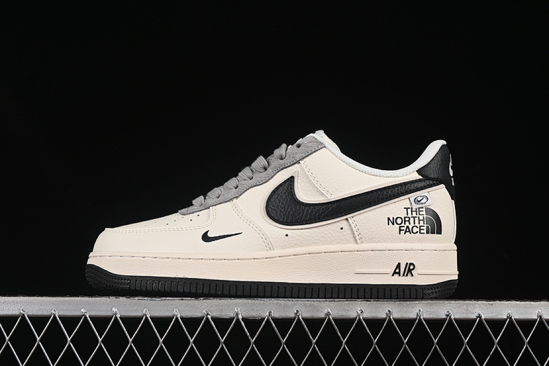 Nike [XZ6188-19]-[AIR FORCE 1 07 LOW WHITE/GREY/BLACK]-[WOMAN:36-39]-[MAN:40-45] - Image 2