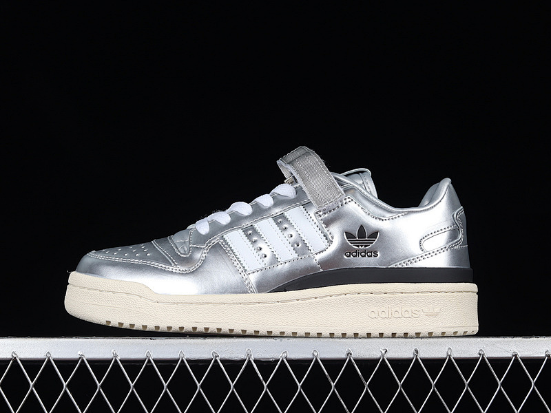 ATMOS X FORUM 84 LOW SHOES SILVER/CLOUD WHITE/BLACK · GV9224, photo 1