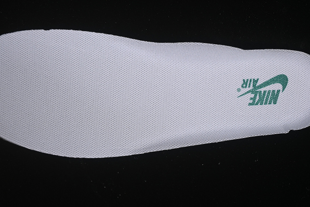 Nike [DQ7582-101]-[AIR FORCE 1 07 LOW WHITE/GREEN]-[WOMAN:36-39]-[MAN:40-45] - Image 4