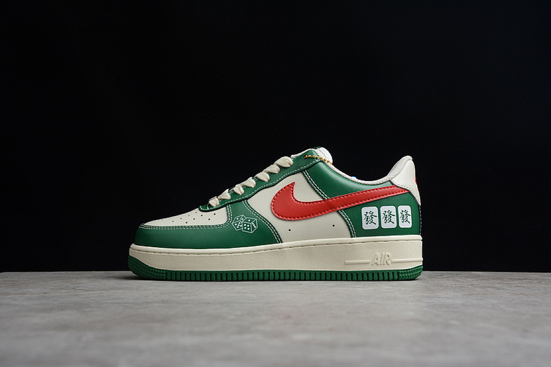 Nike [CW2288-666]-[AIR FORCE 1 07 LOW GREEN/GREEN/WHITE]-[WOMAN:36-39]-[MAN:40-45], photo 1