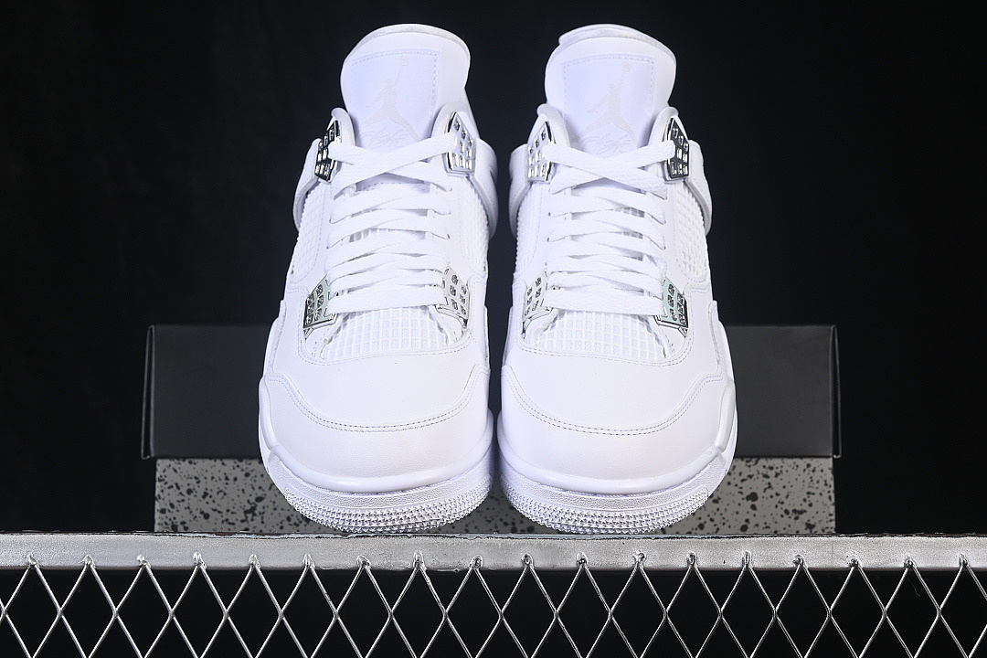Unbranded [308497-100]-[JORDAN 4 RETRO WHITE/METALLIC SILVER-PURE PLATINUM]-[MAN:40-48.5] - Image 13