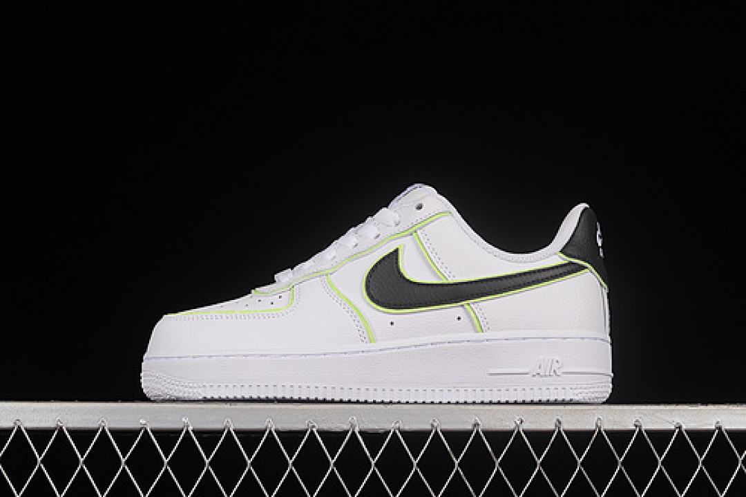 Nike [CW2288-304]-[AIR FORCE 1 07 LOW WHITE/BLACK/FLUORESCENT GREEN]-[WOMAN:36-39]-[MAN:40-45], photo 1