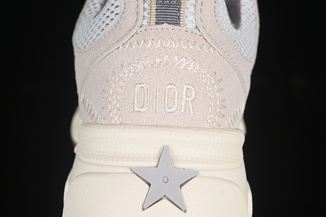 On Running [LEISURE SPORTS RUNNING SHOES WHITE/BEIGE]-[WOMAN:36-39]-[MAN:40-45] - Image 7