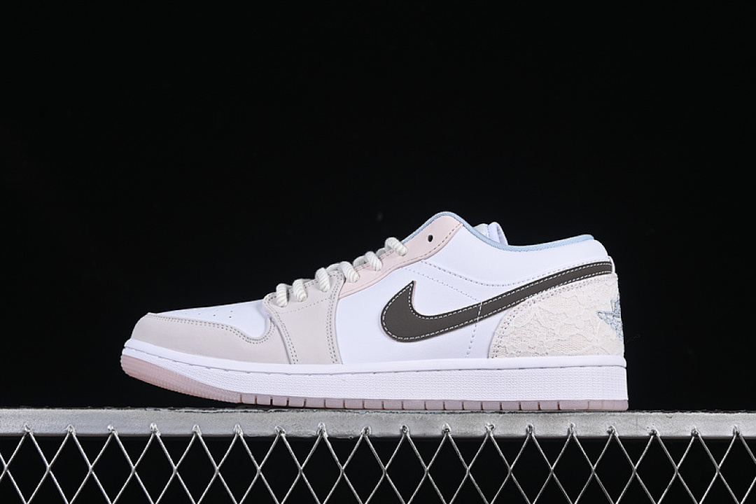 Jordan AIR Jordan 1 LOW WHITE/IRONSTONE/WHITE/LIGHT SOFT PINK · IB8859-101, photo 1