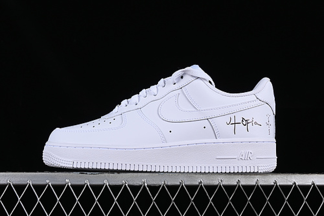 Nike Nike TRAVIS SCOTT AIR FORCE 1 07 LOW UTOPIA WHITE · CW2288-111, photo 1