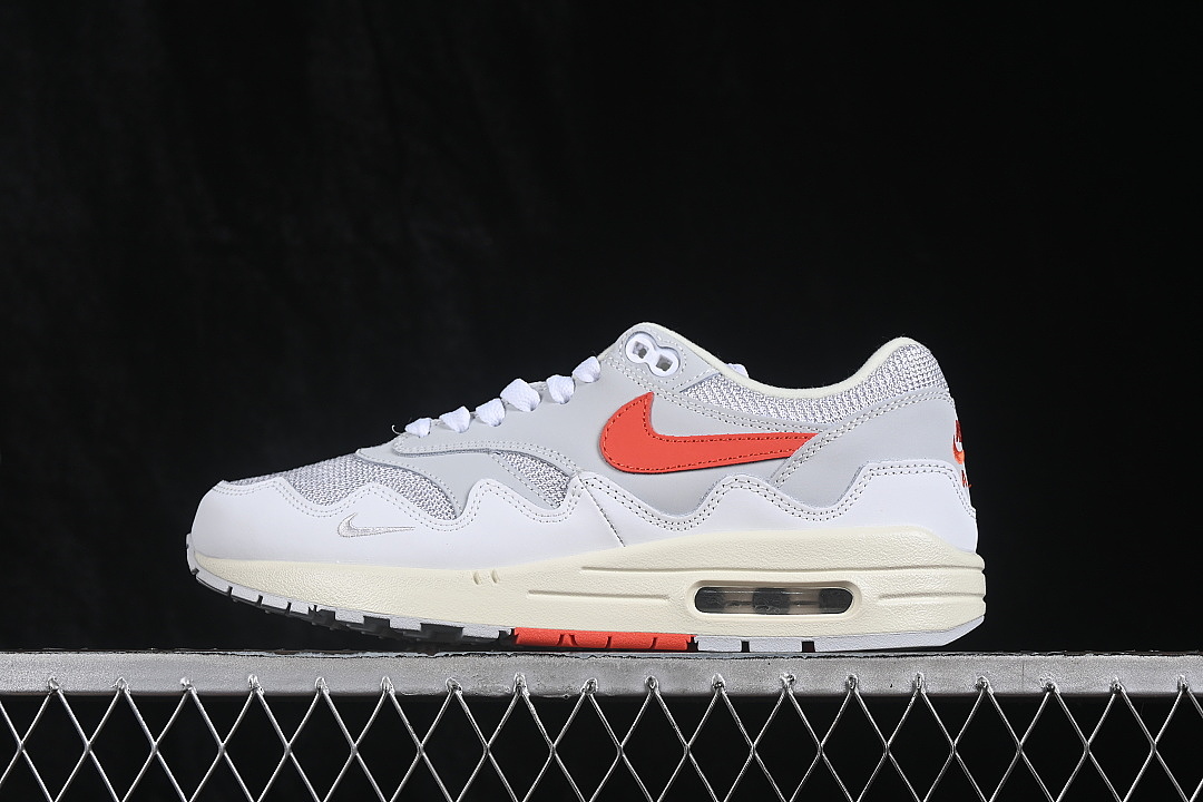 Nike AIR MAX 1 RETRO RUNNING SHOES LIGHT GRAY/WHITE/RED · II7055-100, photo 1