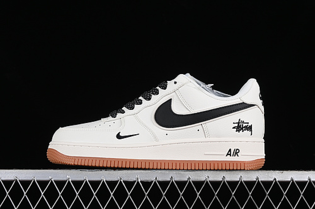 Nike [XZ5688-001]-[AIR FORCE 1 07 LOW WHITE/BLACK]-[WOMAN:36-39]-[MAN:40-45], photo 1