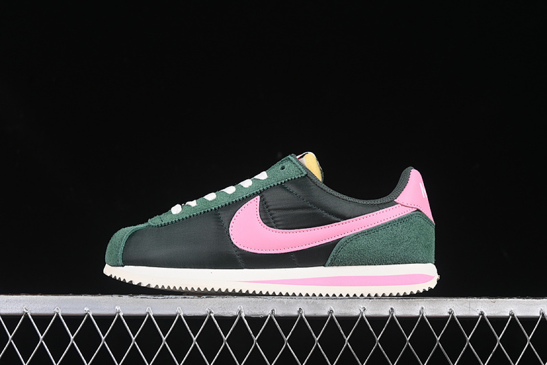 CLASSIC CORTEZ LEATHER GREEN/PINK/BLACK · HF9994-300, photo 1