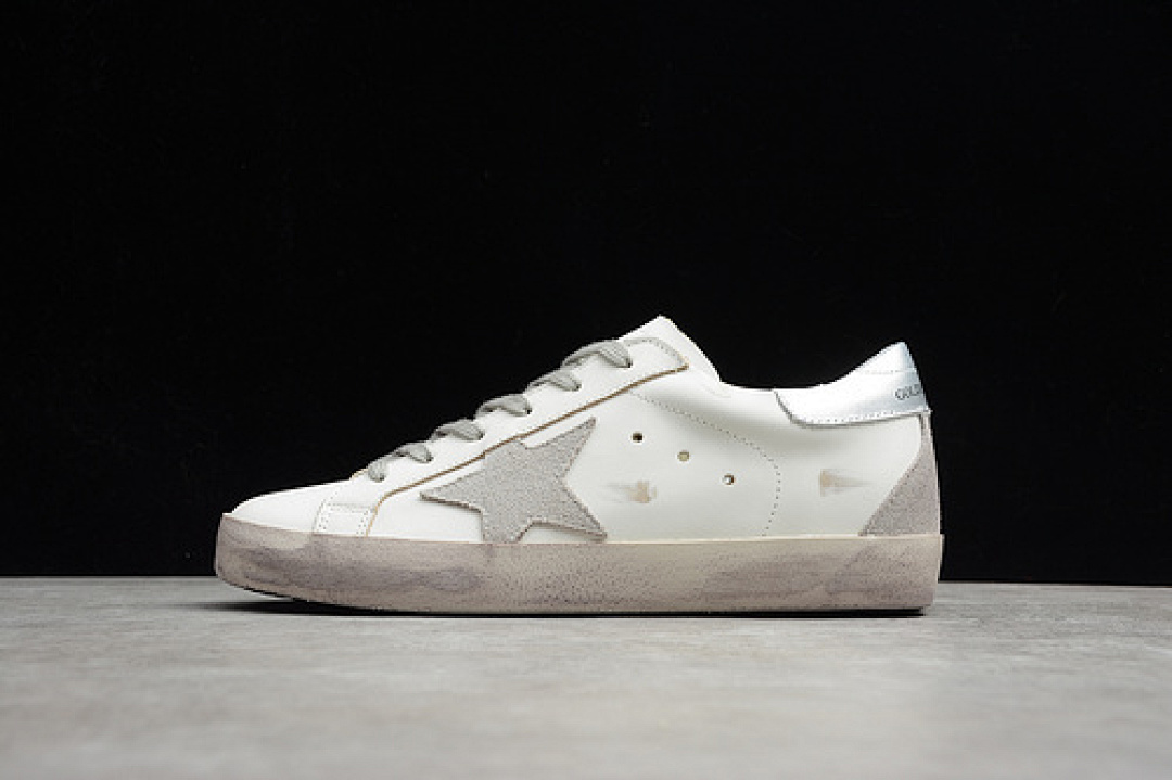 Golden Goose [GOLDEN*GOOSE SUPER STAR WHITE/LIGHT GRAY]-[WOMAN:35-39]-[MAN:40-44], photo 1