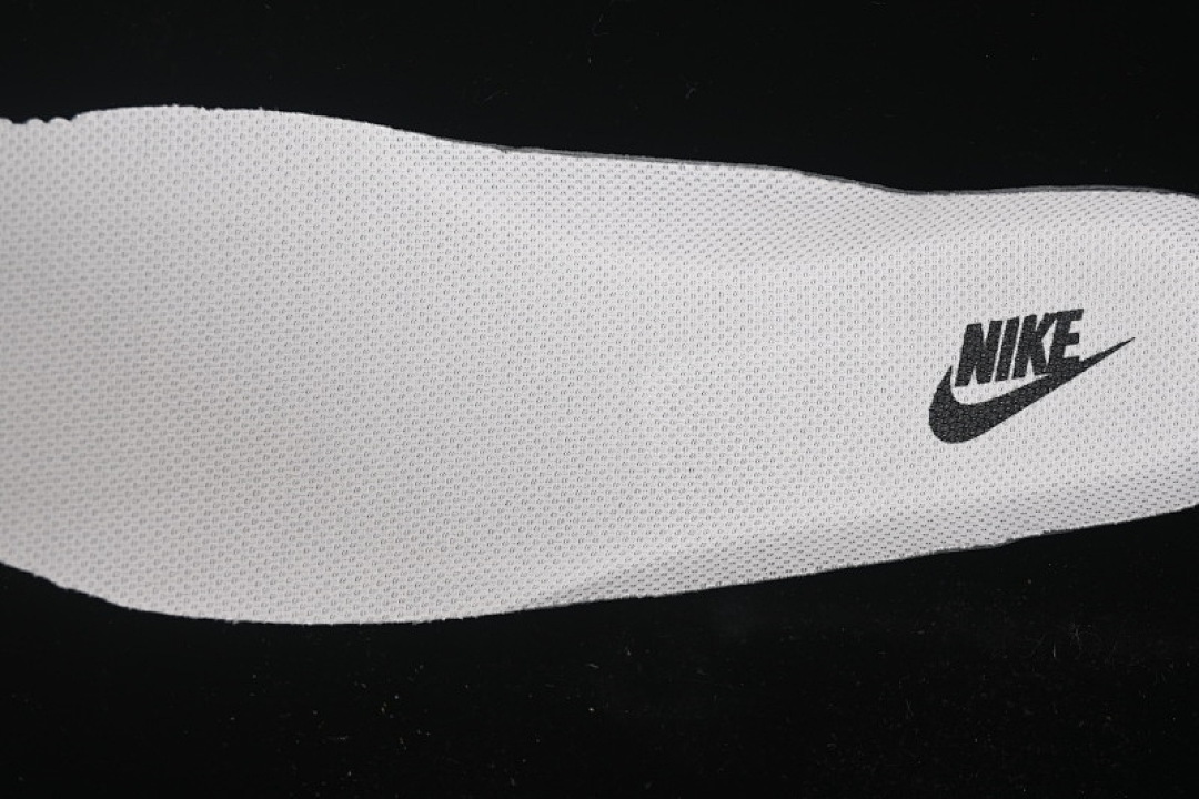 Nike [JP8028-059]-[AIR FORCE 1 07 LOW CASUAL SNEAKERS BLACK/WHITE]-[WOMAN:36-39]-[MAN:40-45] - Image 3