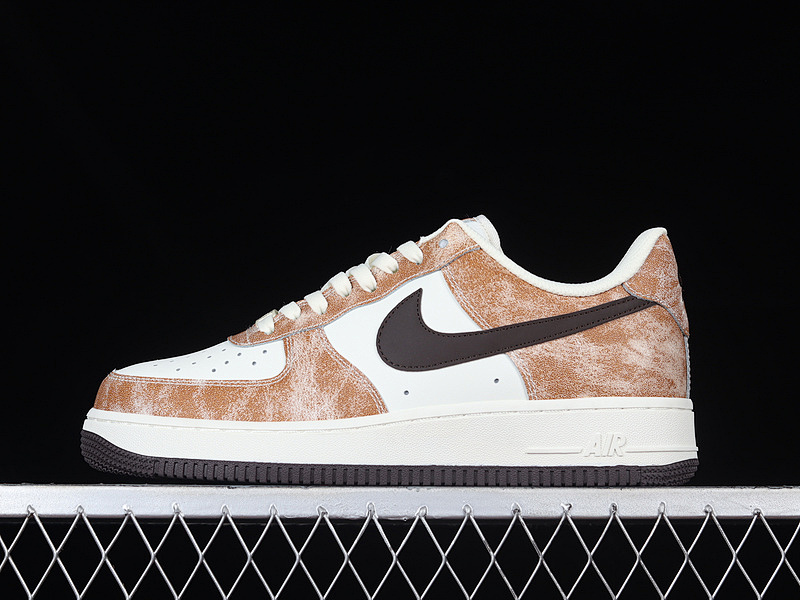 Nike Nike AIR FORCE 1 LOW 07 ROCK COLOR/BLACK/WHITE · BX5815-536, photo 1