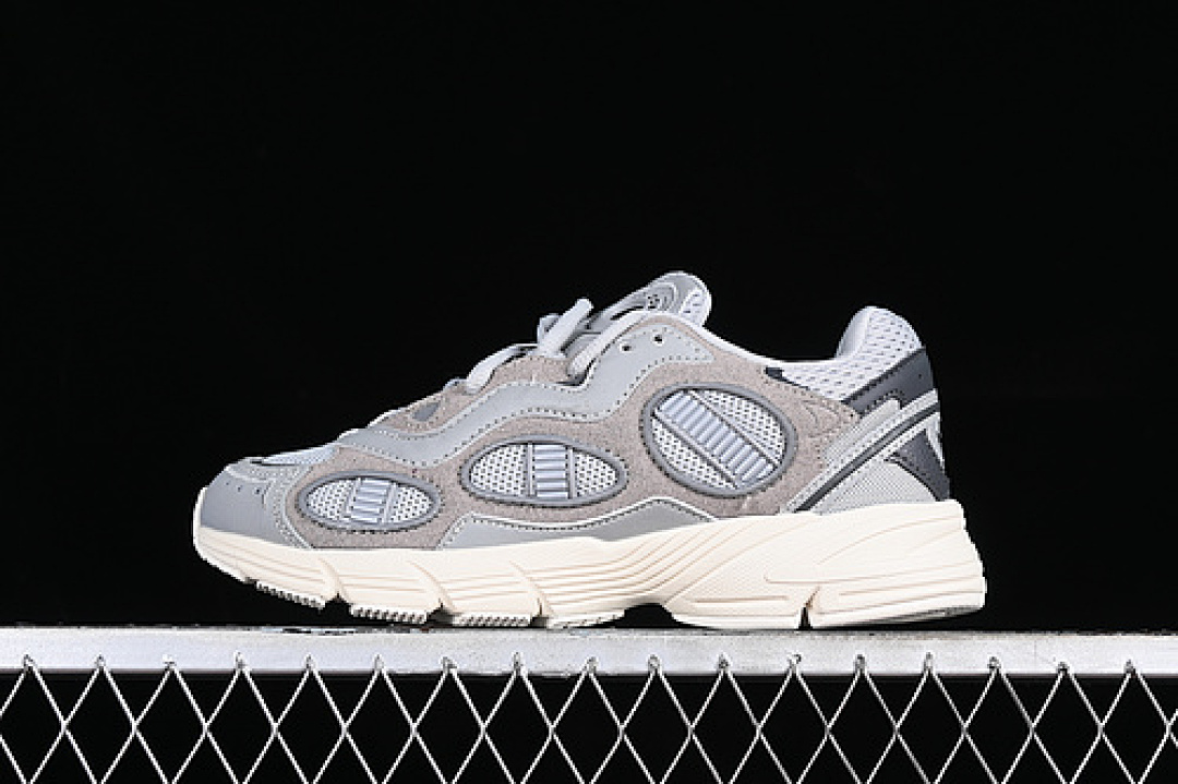 ASTIR SN W WHITE/GREY/BLACK · GY2596, photo 1