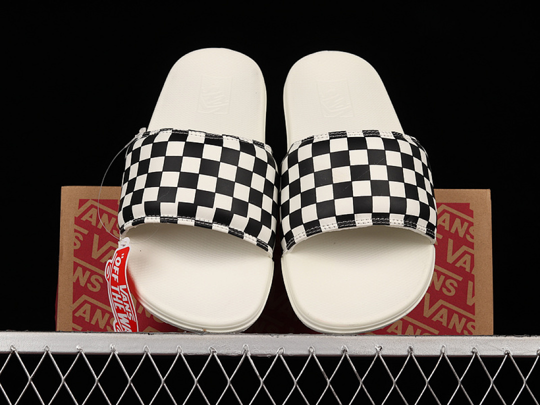 Unbranded [VN0A5HFER6R]-[CHECKERBOARD LA COSTA SLIDE-ON WHITE/BLACK/WHITE]-[WOMAN:35-39]-[MAN:40-44], photo 1