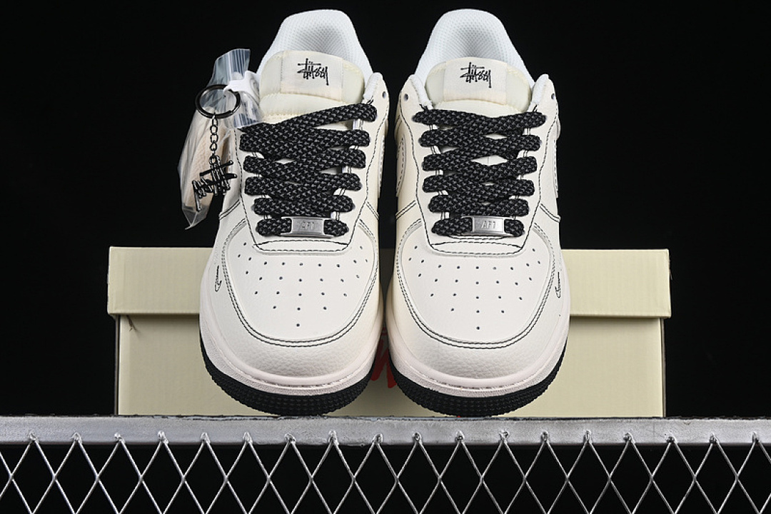 Nike [HH7518-062]-[AIR FORCE 1 07 LOW WHITE/BLACK]-[WOMAN:36-39]-[MAN:40-45] - Image 13