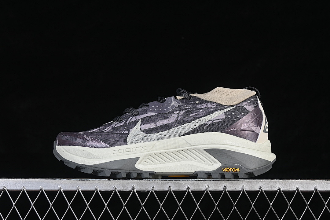 Purple [HV8113-003]-[ACG ZEGAMA TRAIL PURPLE/GREY/WHITE]-[WOMAN:36-39]-[MAN:40-45], photo 1