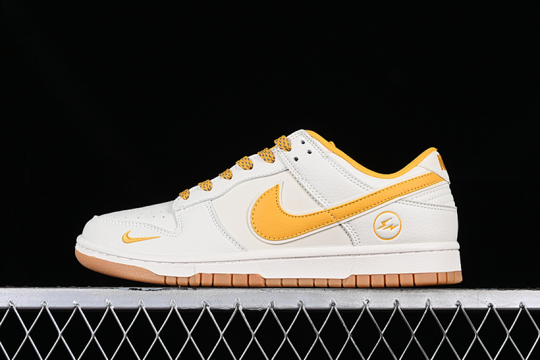 Nike SB DUNK LOW WHITE/YELLOW · XD1688-014, photo 1