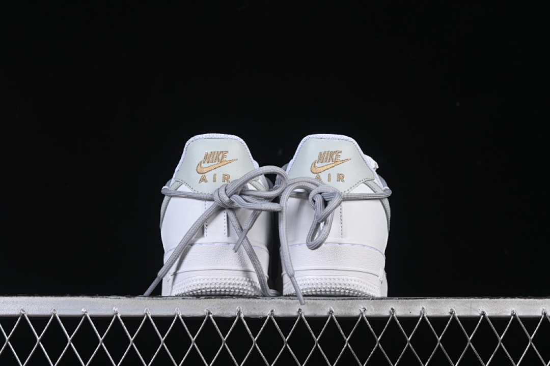 Nike [CZ0170-106]-[AIR FORCE 1 07 LOW CASUAL SNEAKERS LIGHT GRAY/WHITE]-[WOMAN:36-39]-[MAN:40-45] - Image 13