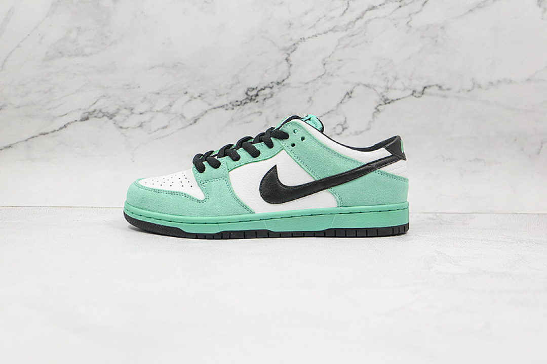 Unbranded [819674-301]-[SB DUNK LOW SEA CRYSTAL ICE GREEN/BLACK-SEA CRYSTAL]-[WOMAN:36-39]-[MAN:40-46], photo 1