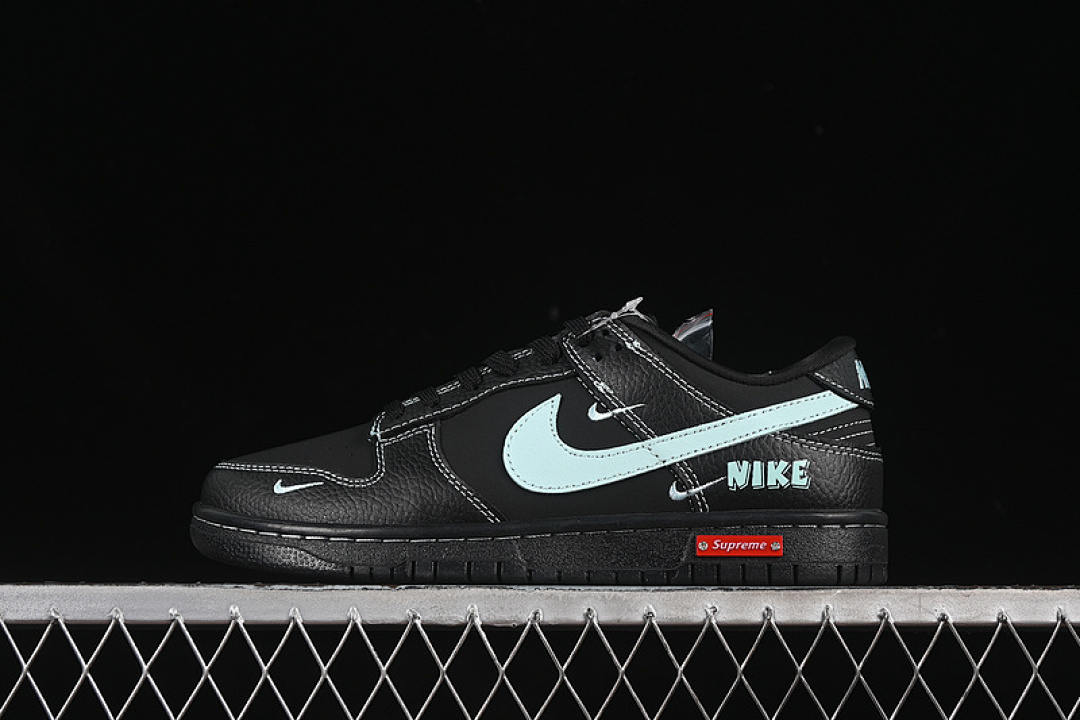 Nike SB DUNK LOW SUP BLACK/GREEN · SC9207-422, photo 1