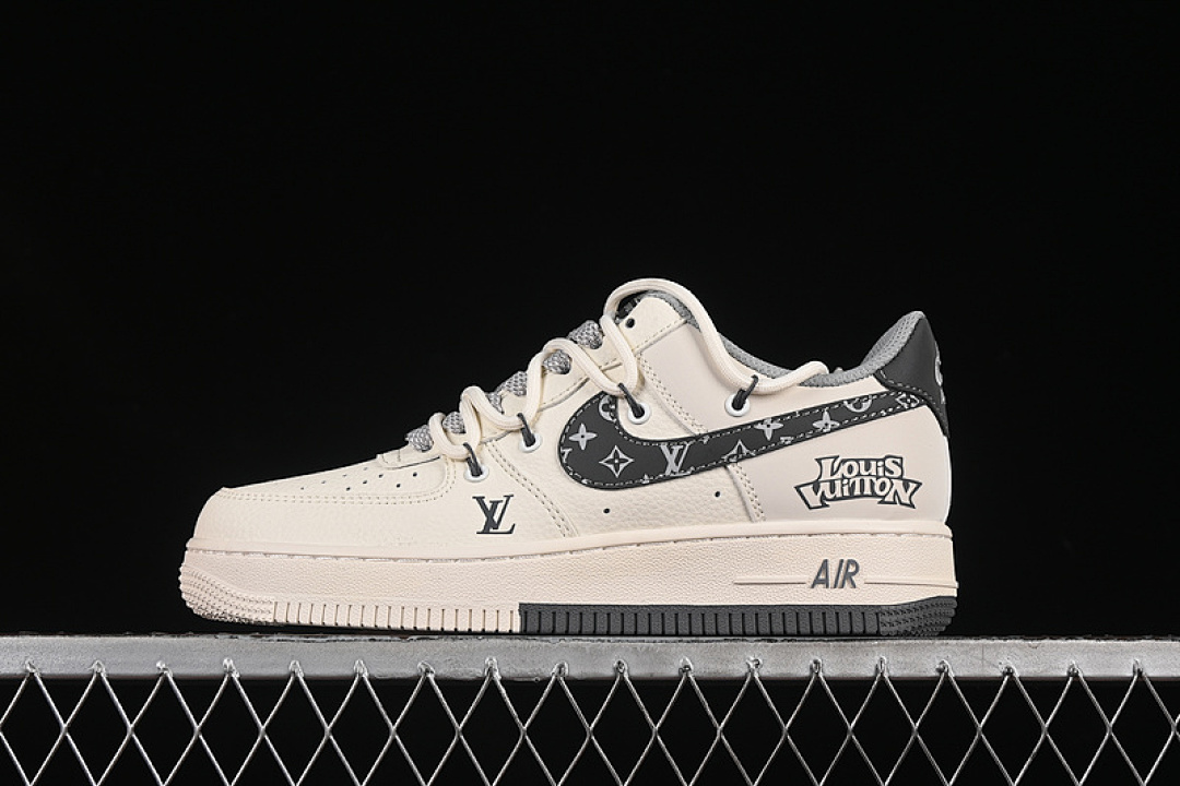 Nike [DM6868-063]-[AIR FORCE 1 07 LOW LV BEIGE/GREY]-[WOMAN:36-39]-[MAN:40-45] - Image 2