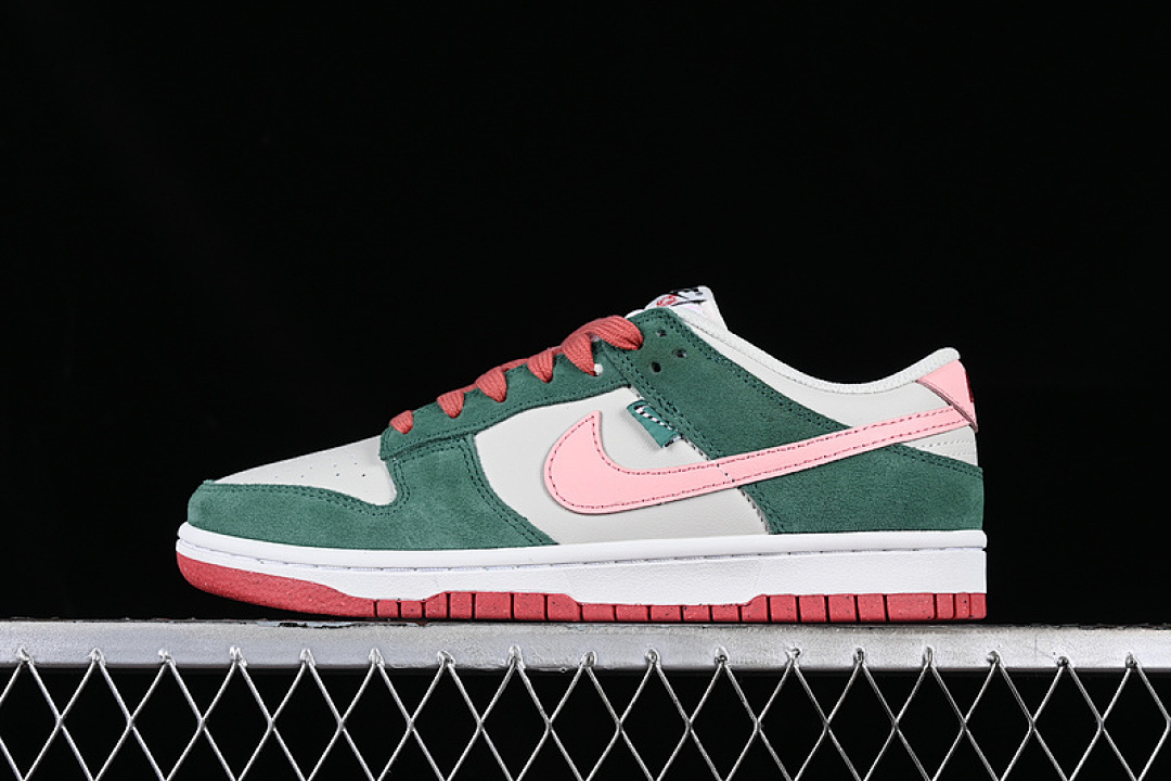 Unbranded [FN8923-061]-[DUNK LOW ALL PETALS UNITED LIGHT BONE/SAIL/FIR GREEN/SAKURA (PINK]), photo 1
