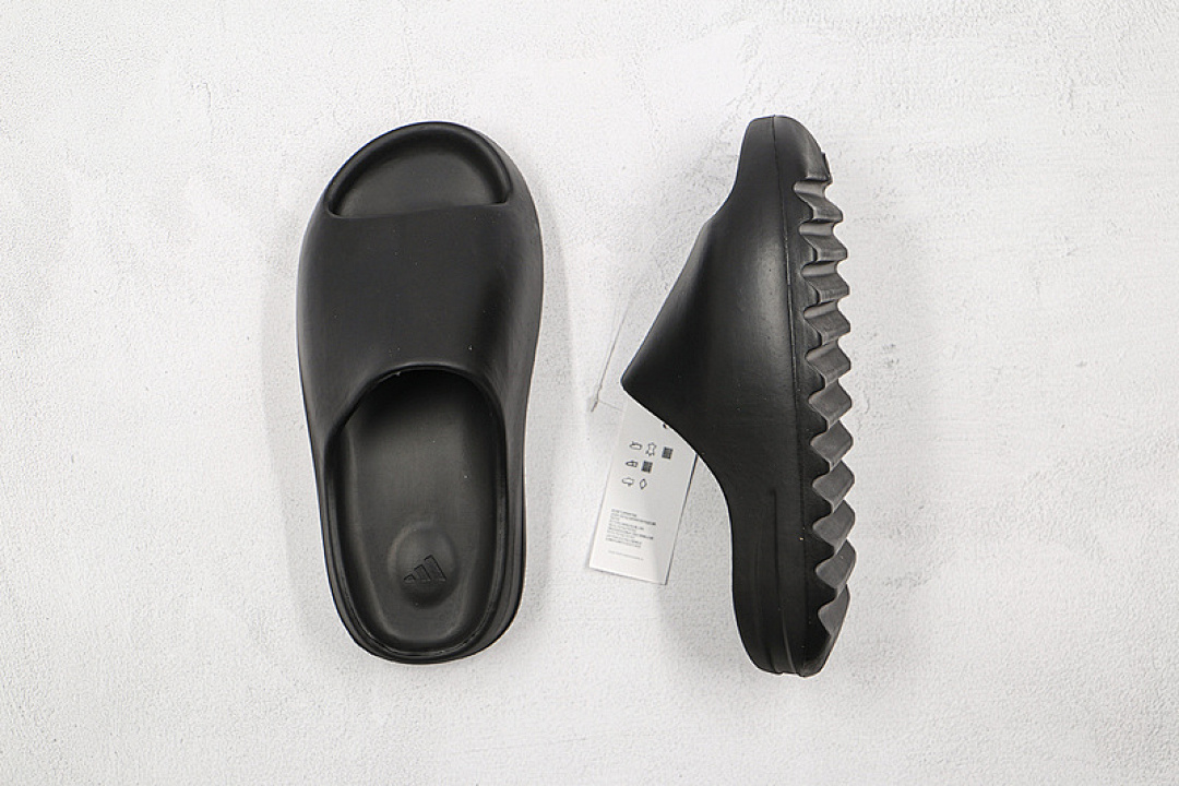 Adidas [FX0495]-[YEEZY SLIDES CORE BLACK/CORE BLACK]-[WOMAN:35-39]-[MAN:40-47] - Image 4
