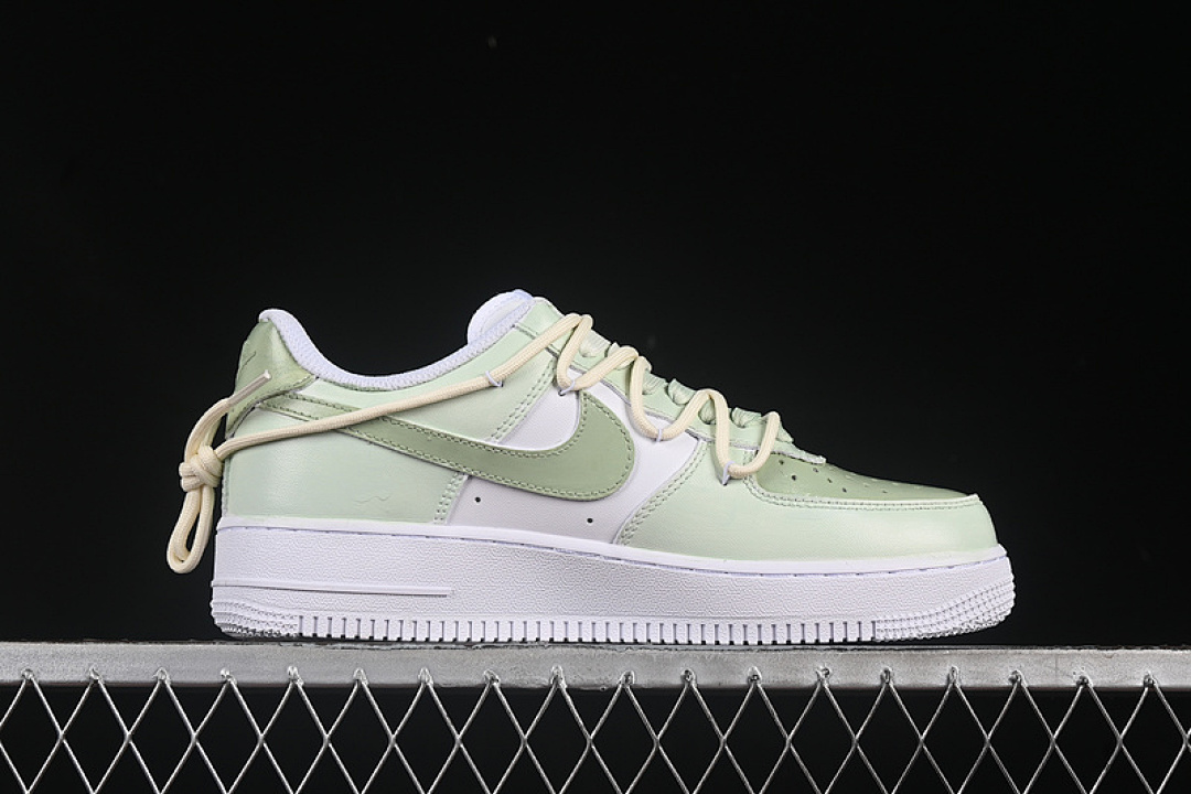 Nike [DH2920-111]-[AIR FORCE 1 07 LOW GREEN LOVE WHITE/GREEN]-[WOMAN:36-39]-[MAN:40-45] - Image 15