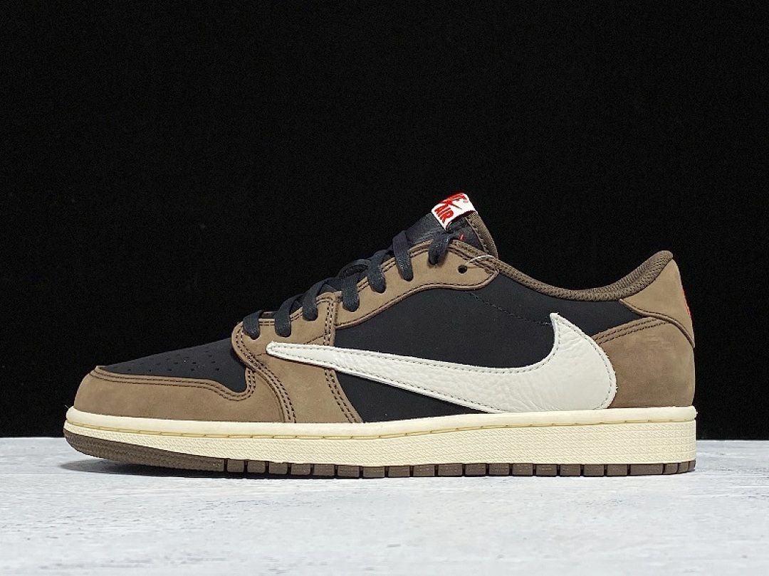 Jordan GET AIR Jordan 1 RETRO LOW TRAVIS SCOTT BLACK/DARK MOCHA · CQ4277-001, photo 1