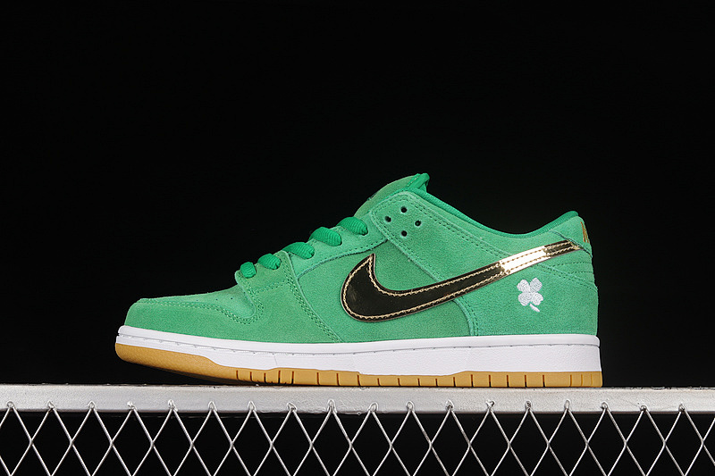 Nike DUNK LOW SB ST PATRICK S DAY LUCKY GREEN/METALLIC GOLD · BQ6817-303, photo 1