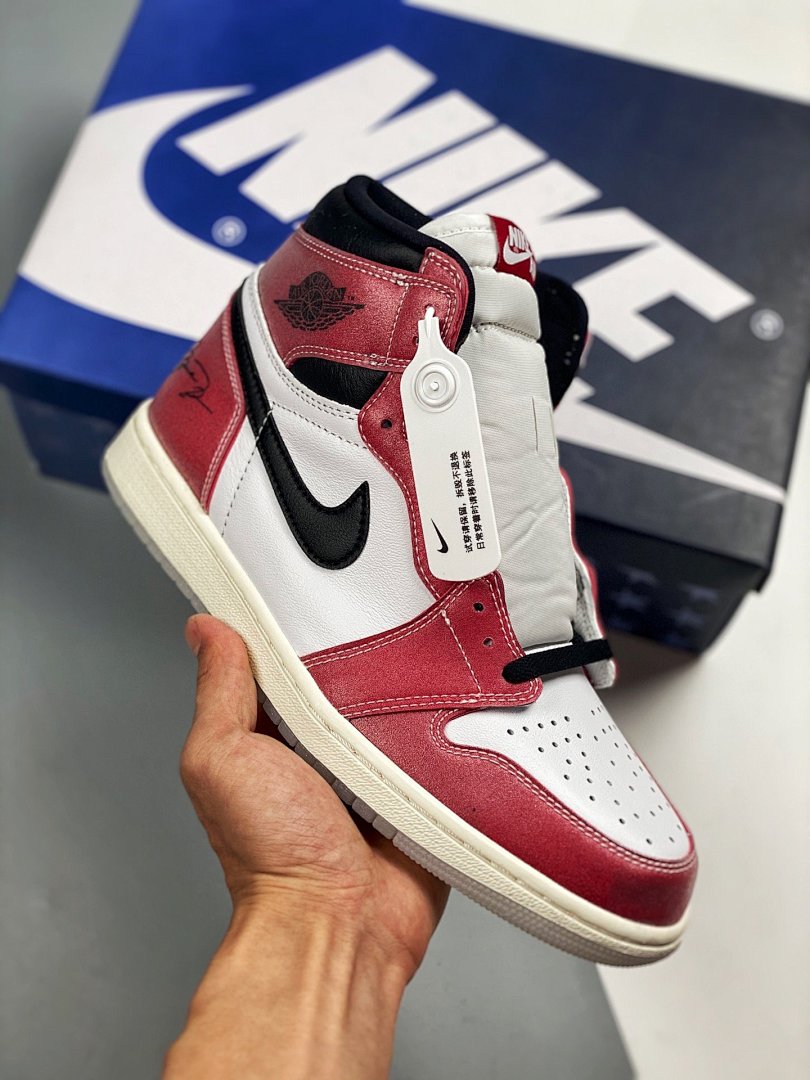 Jordan [DA2728-100]-[TROPHY ROOM X AIR JORDAN 1 RETRO HIGH OG SP CHICAGO WHITE/SAIL/VARSITY RED/BLACK], photo 1