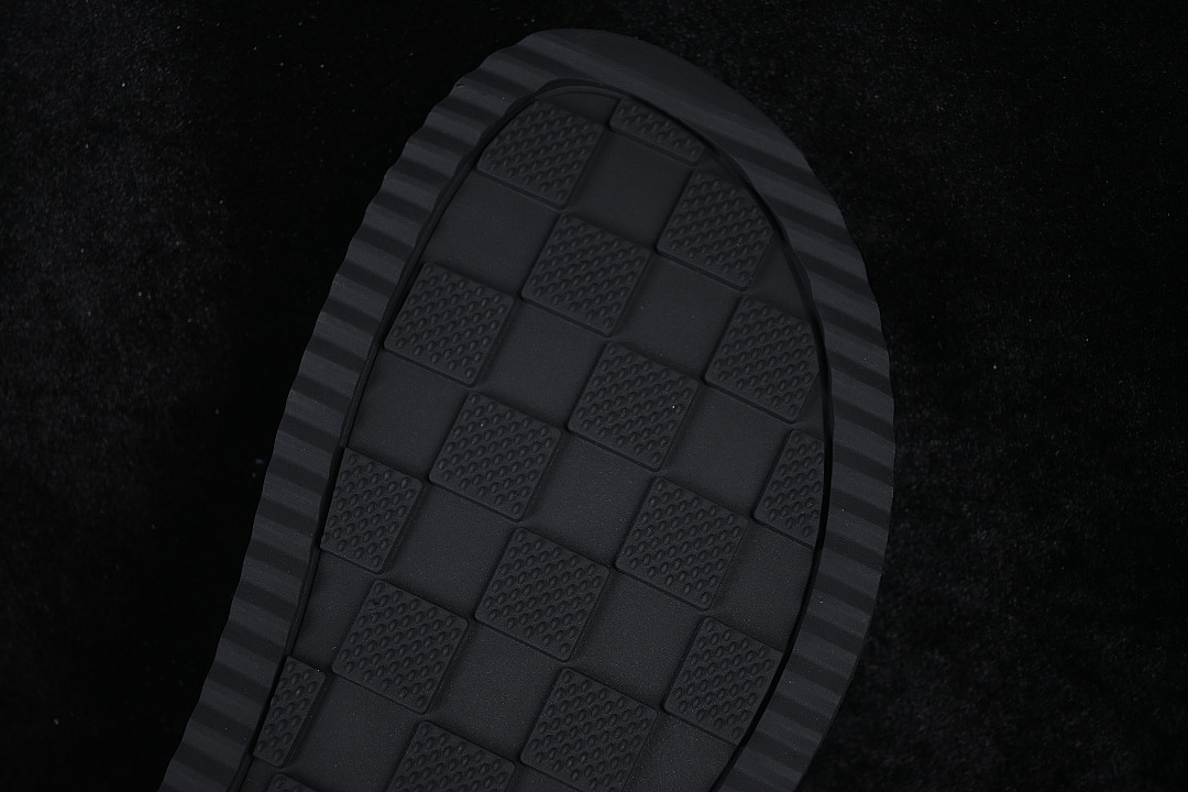 Louis Vuitton [VENICE COMFORT ROUND TOED ONE PIECE SLIPPERS COFFEE/CHOCOLATE]-[WOMAN:39]-[MAN:40-46] - Image 2