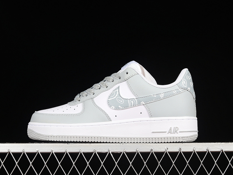 Nike Nike AIR FORCE 1 LOW 07 WHITE/WHITE/LIGHT GREY · DX3115-100, photo 1