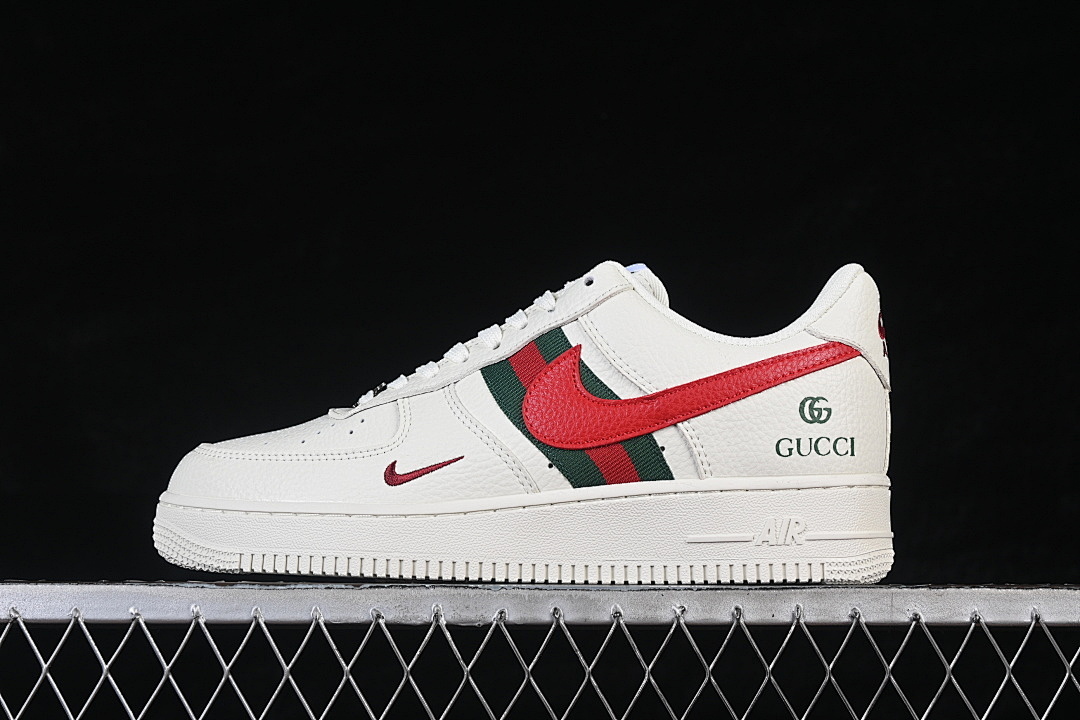 Nike [XY9025-015]-[AIR FORCE 1 07 LOW CASUAL SNEAKERS WHITE/RED/GREEN]-[WOMAN:36-39]-[MAN:40-45] - Image 2