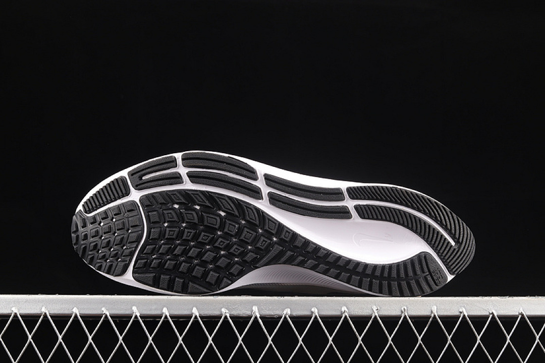 Nike [BQ9646-101]-[AIR ZOOM PEGASUS 37 WHITE/WOLF GREY/CUCUMBER CALM]-[MAN:39-45] - Image 15