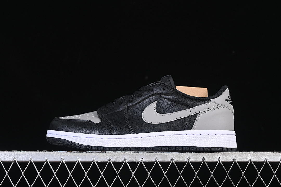 Jordan [CZ0790-003]-[JORDAN 1 RETRO LOW OG BLACK/MEDIUM GREY/WHITE]-[WOMAN:35.5-39]-[MAN:40-47.5], photo 1